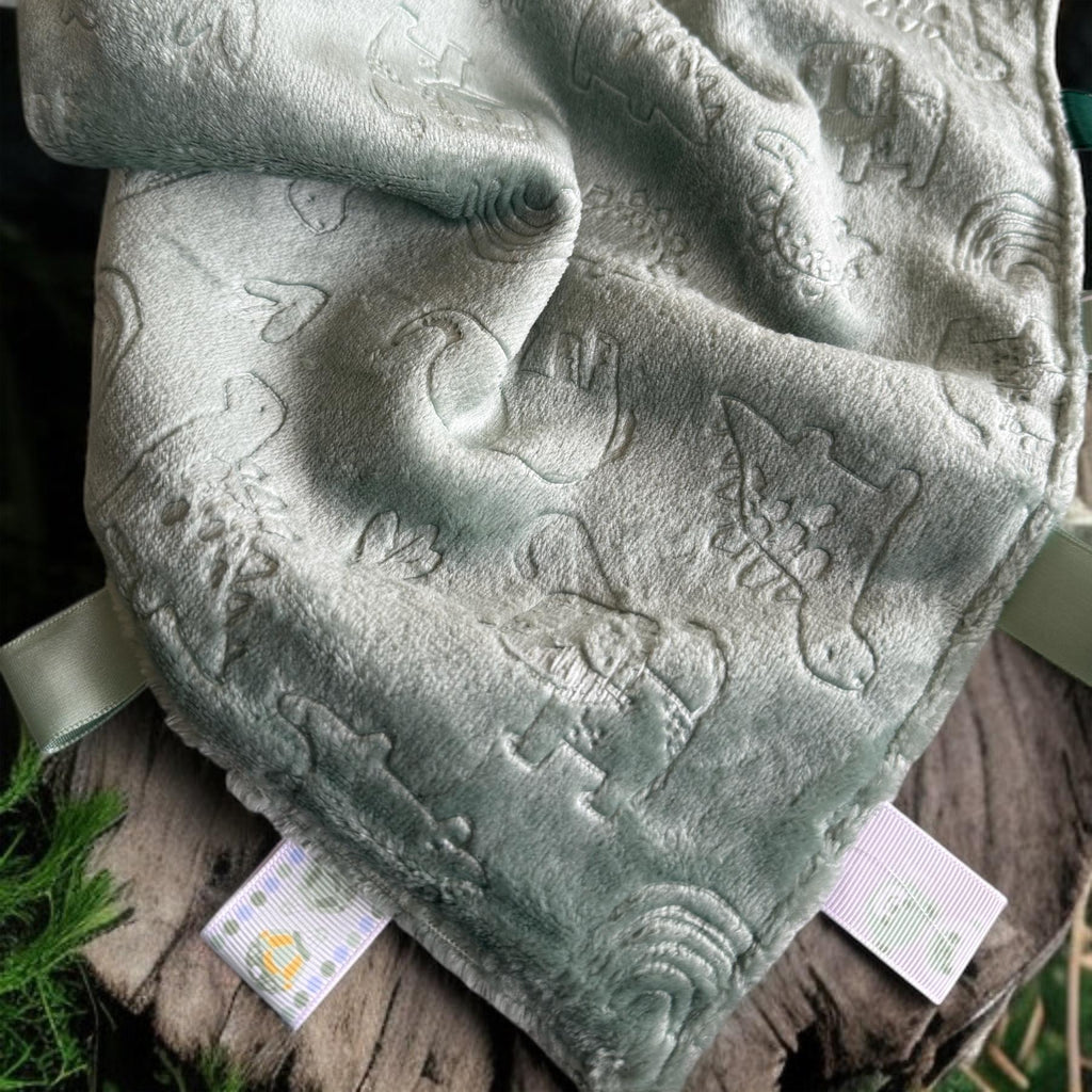 Personalised baby tag blanket comforter
